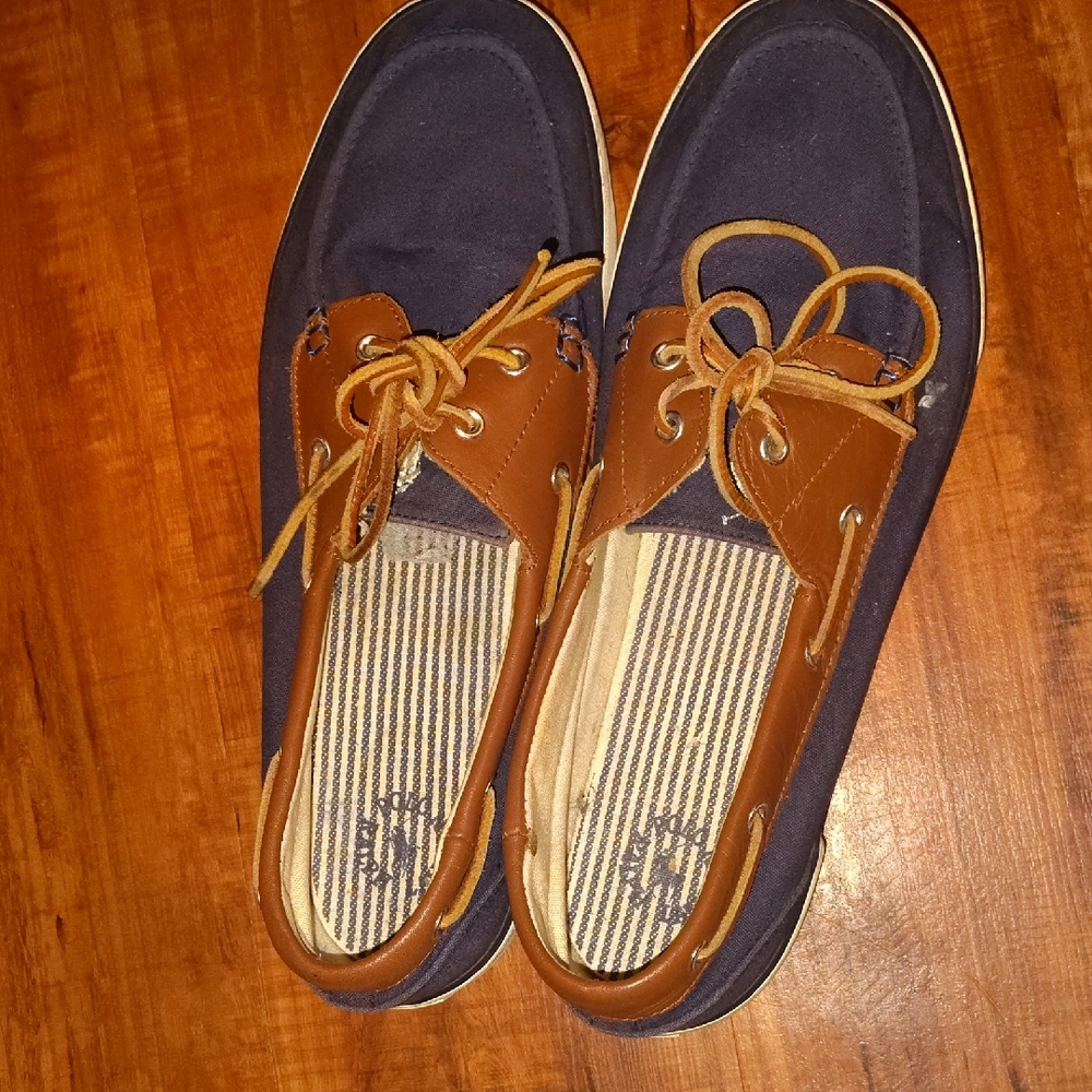 Sperry Navy and Tan Boat Shoes